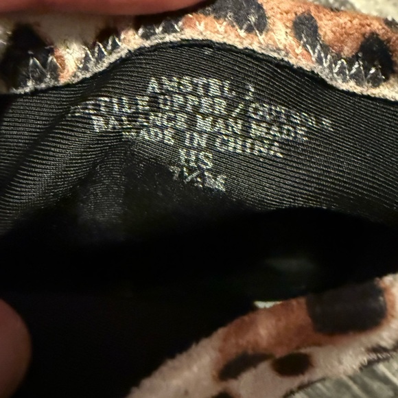 Charles By Charles David Brown Black Ankle Booties - Picture 12 of 12